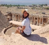 Özge Esmeray